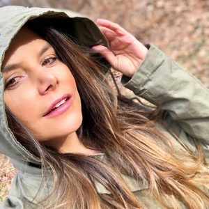 Meet your Posher, Débora